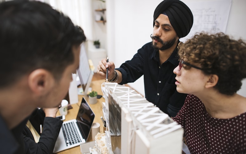 Management reporting and institutional client growth