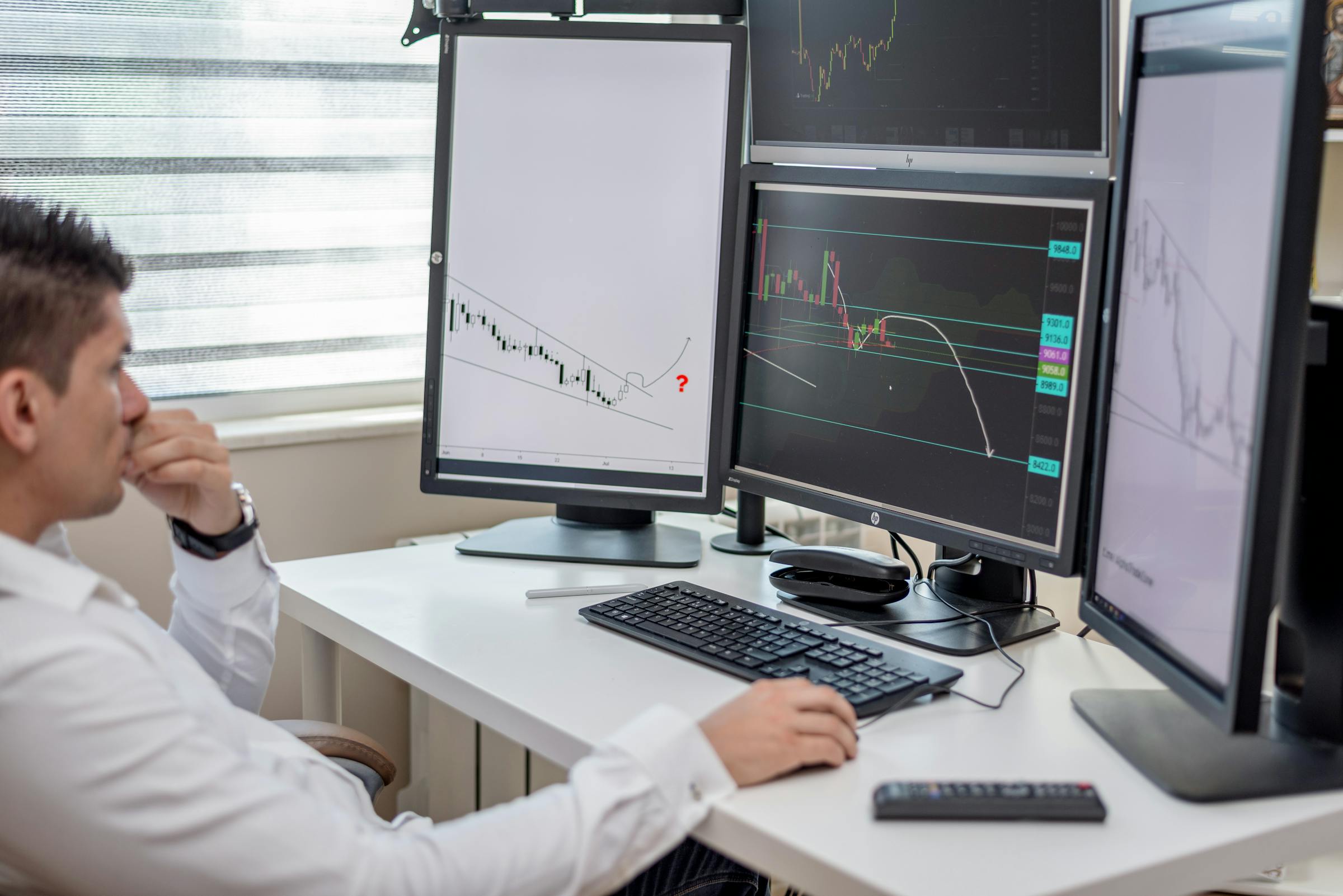 Data, dashboarding and analytics illustration