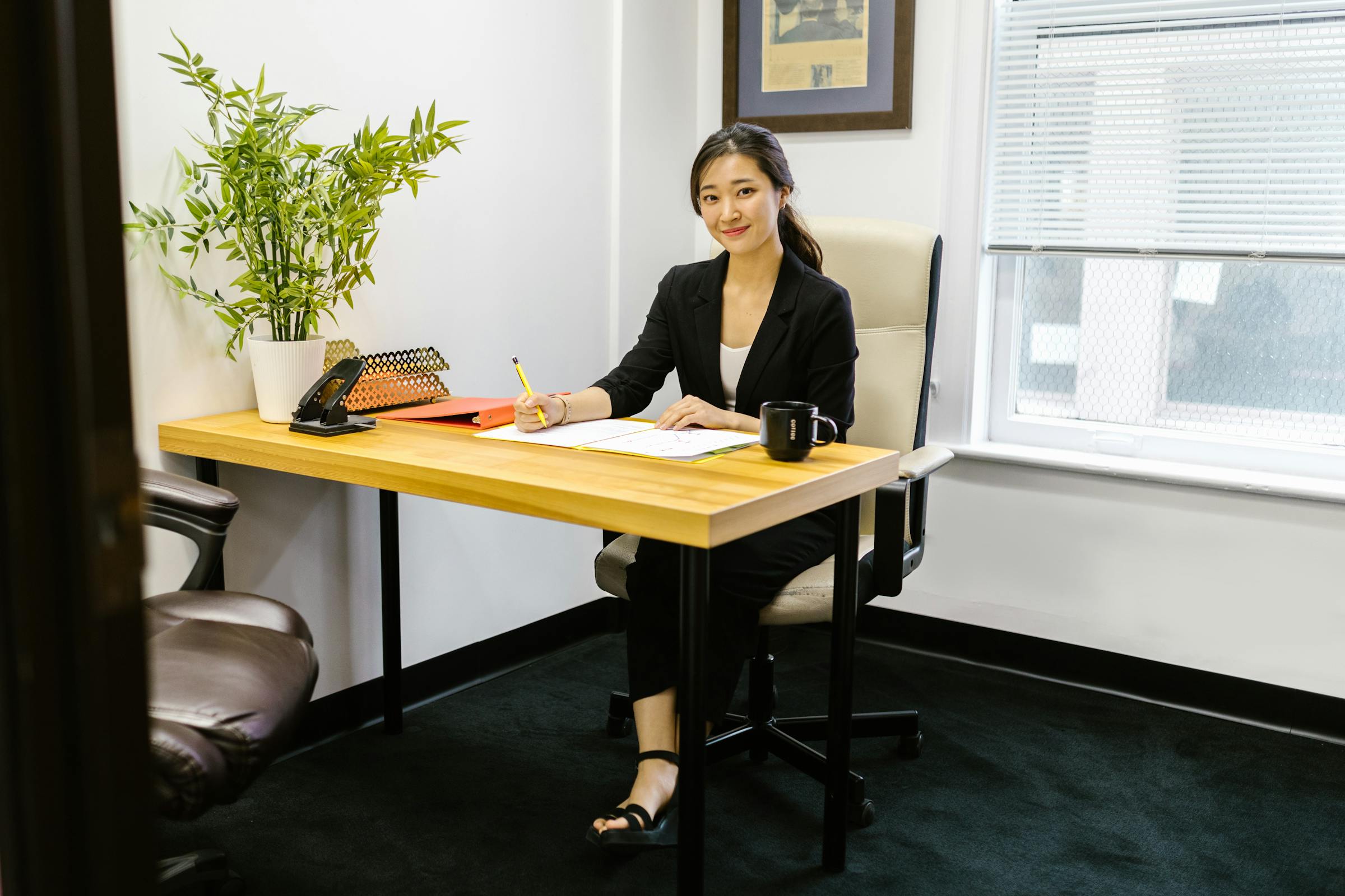 Employer of Record and payroll illustration