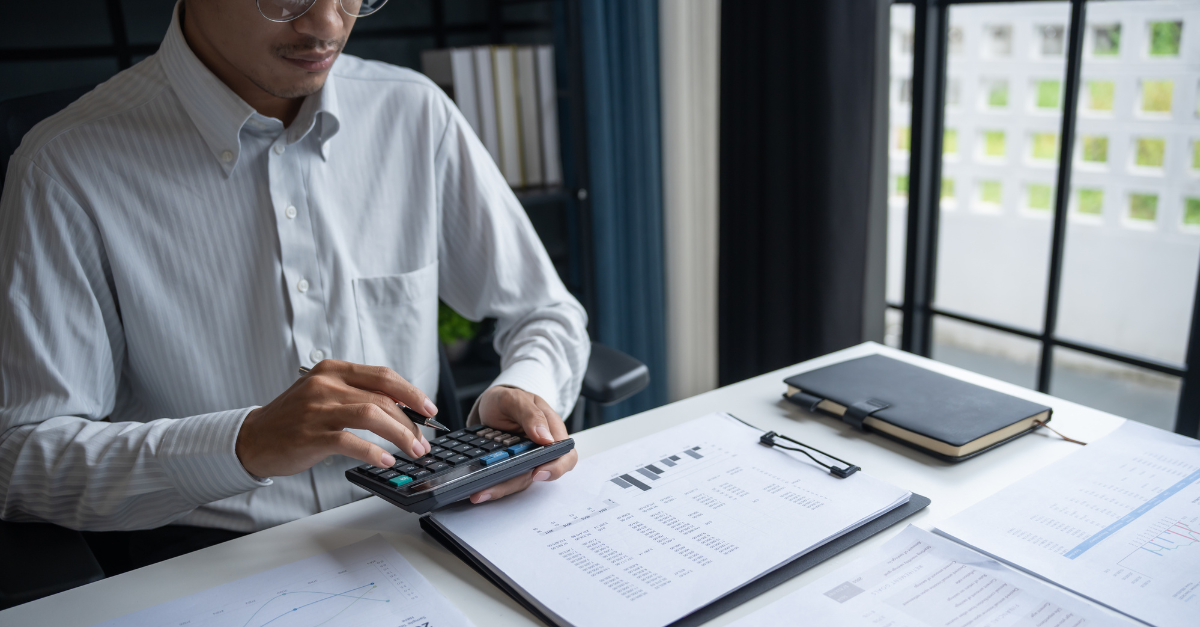 Compliance risk calculator